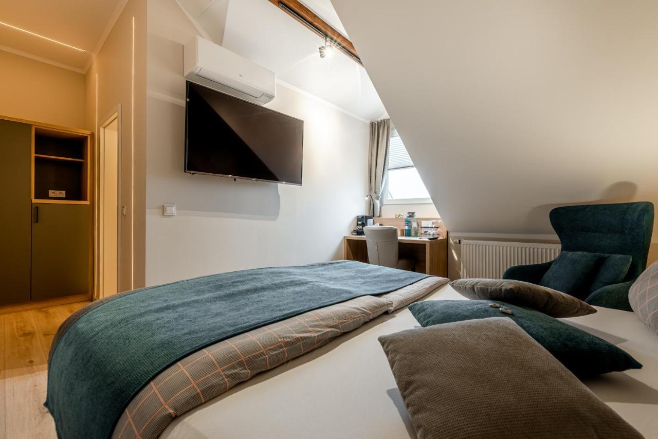 Hotel Auszeit Neunkirchen-Seelscheid Neunkirchen  Bagian luar foto