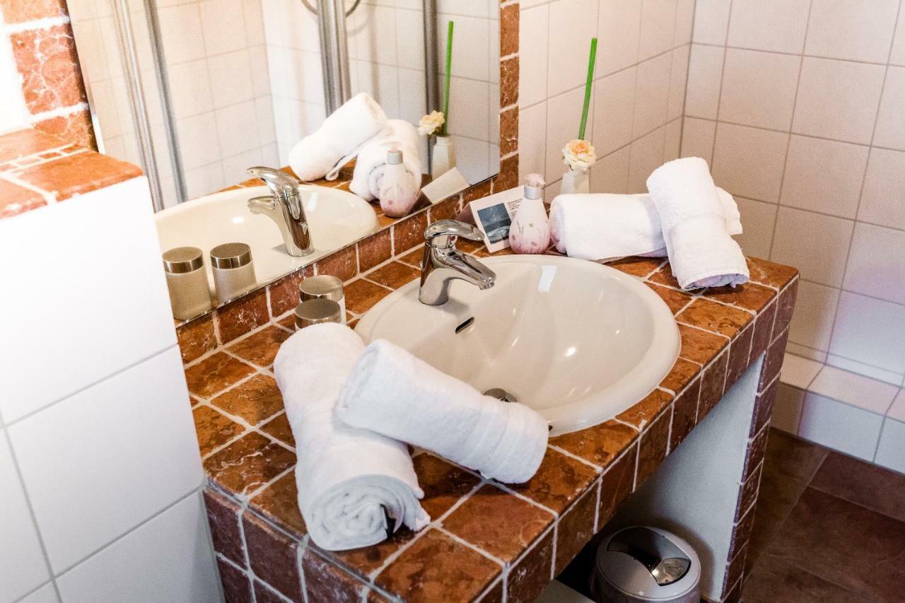 Hotel Auszeit Neunkirchen-Seelscheid Neunkirchen  Bagian luar foto